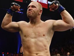 фото - Харитонов победил Бельтрана, Гольцов задушил Джамбазова