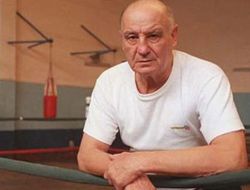 фото - Умер легендарный аргентинский тренер Амилькар Брюса