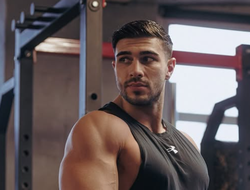 фото - Фьюри-Уайлдер курильщика. Зацените WBN в роли матчмейкеров