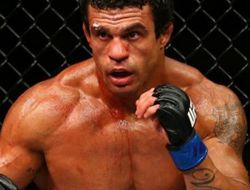 фото - UFC: Белфорт готов дать реванш Маркуордту