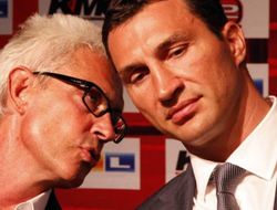 фото - Команда Кличко перед боем: «Всё идёт не так, как должно бы...»