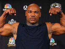 фото - Амир Мансур заменит Лукаса Брауна и подерётся с Сергеем Кузьминым