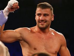 фото - Александр Гвоздик остановил Крэйга Бейкера