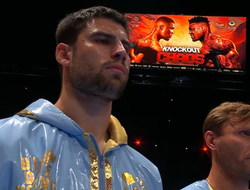 фото - Украинский супертяж Новицкий нокаутировал Торреса на разогреве у Джошуа и Нганну