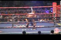 Видео боя: Хуан Франсиско Эстрада – Ричи Мепранум