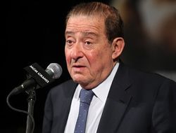 фото - Джо Смит побьёт Бетербиева, так сказал наш матчмейкер — Боб Арум