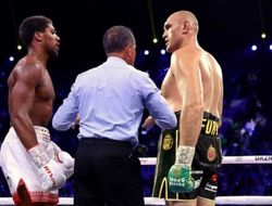 фото - «Если бы Усик ушёл...» Арум готов сделать бой Фьюри–Джошуа