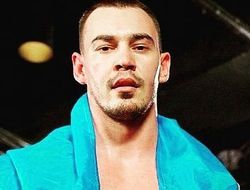 фото - Украинский проспект–супертяжеловес Александр Тесленко быстро забил Хикмэна