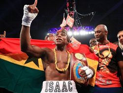 фото - Догбо спорно побил Лопеса, Дельгадо прервал серию досрочек