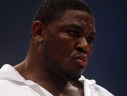 фото - Кошмарное возвращение «Нигерийского кошмара»: Сэм Питер влетел джорнимену