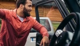 Итаума подерётся с Уайтом. Есть дата