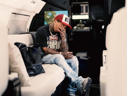 фото - Дэвис хочет Ломаченко. Роуч подождёт?