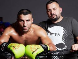 фото - План Б от промоутера — «знает», как сделать бой между Канело и Йылдырымом