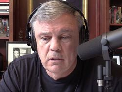 фото - Категоричная оценка Тедди Атласа: Дюбуа сдался, «покорился» Усику 