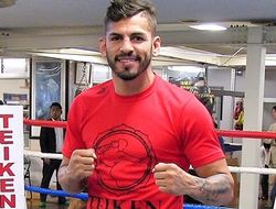 фото - Линарес объяснил, почему решил готовиться к Ломаченко у брата