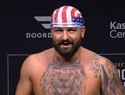 фото - Жестокая жесть! Блейдс и Хокит устроили чуму в клетке на UFC 327