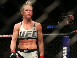 фото - UFC 225: Холли Холм разгромила Меган Андерсон