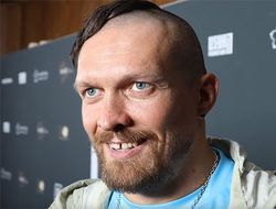 фото - «Кто ему даст 500 лямов? Фьюри меня боится!» Усик о нокауте от Джошуа и войне в Украине