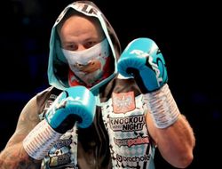 фото - Радченко дважды ронял Шпильку, но победу ему не отдали