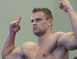 фото - Денис Бойцов всё-таки выйдет в ринг против Алекса Леапаи в конце ноября