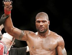 фото - «Рэмпейдж» Джексон победил «Кинга Мо» Лаваля и другие результаты Bellator 120