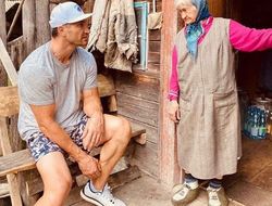 фото - Реакция Ломаченко на "5 раундов" Лопеса, Кличко в глубинке со старушкой, Джонс о переговорах с UFC — соцсети