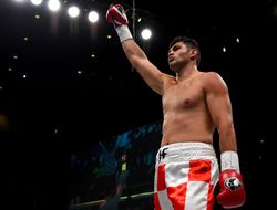 фото - Филип Хргович досрочно остановил мексиканского гейткипера