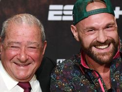 фото - Менеджер Уайлдера готовит иск против Тайсона Фьюри. Реакция Боба Арума