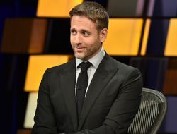 фото - Альварес отключил Ковалёву голову от ног — вывод Келлермана