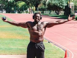 фото - Уайт резко ответил на подозрения Валлина, назвал его и Салиту «идиотами»