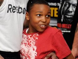 фото - Может ли Мэйуэзер вернуться на ринг? Отвечает сын Флойда