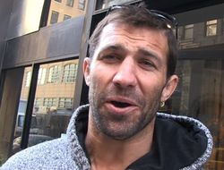 фото - Люк Рокхолд хочет бой с Фабрисио Вердумом