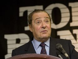 фото - Боб Арум: У имбецила Трампа и UFC одни и те же почитатели