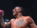Экс-чемпион Берчельт удосрочил Переса: видео