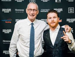 фото - Альварес встречался с боссом DAZN — тот требует драться с Головкиным, есть дата