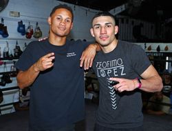 фото - Лопес попытается отобрать пояс у Прогрейса? Промоутер не исключает