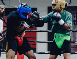 фото - Назван боксёр, бой с которым должен помочь Стивенсону подготовиться к «Танку» Дэвису