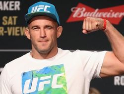 фото - UFC 224: Алексей Олейник задушил Албини фирменным Иезекилем