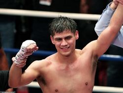 фото - Роман–Флорес и Фортуна–Гранадос — в андеркарде у Спенса и Окампо