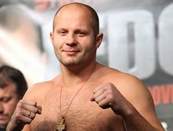 фото - Фёдор Емельяненко уничтожил Фрэнка Мира