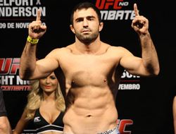 фото - UFC Fight Night 32: Омари Ахмедов нокаутировал Тьяго Перпетуо