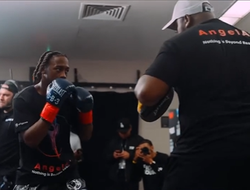 фото - А не заржавел ли Де Лос Сантос? Чемпион Дэвис высказался на этот счёт