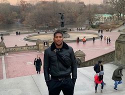 фото - Ловкость рук Усика, Фармер спит с титулом, Фёдор пашет в зале — соцсети