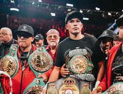 фото - Бенавидес объяснил, зачем они приедут на бой Бетербиев-Бивол 2: «С Канело мы на это не пошли»