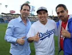 фото - Промоутер Головкина: Следующим будет Сондерс, а не трилогия с Альваресом