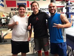 фото - Бельтран повидался с Головкиным, Гассиев делится наблюдениями, Ян восстанавливается на Алтае — соцсети 