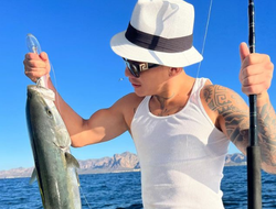 фото - В марте нас ждёт зубодробительный махач — вам понравится