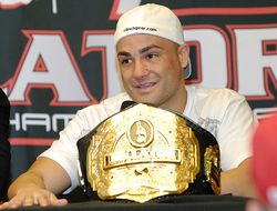 фото - Официально: Гилберт Мелендес и Эдди Альварес встретятся на UFC 188