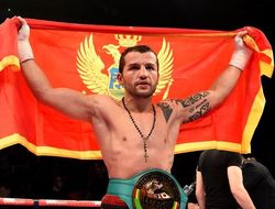 фото - Златичанин взял титул WBC, остановив Мамани