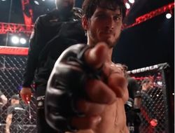 фото - Евлоеву подарили победу над Мёрфи? Реакции и статистика